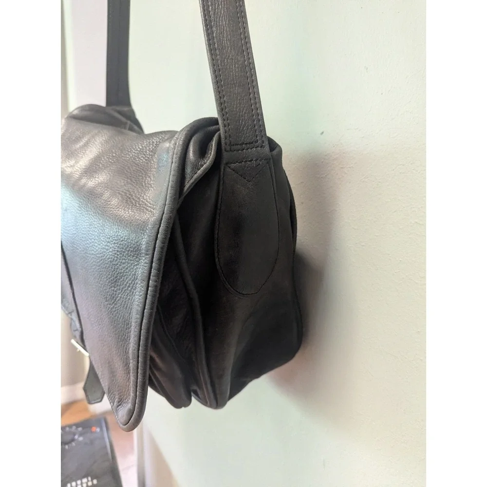 Paul B Delvaille Messenger Bag New‎ York Black Brown Leather Vtg Flap Shoulder